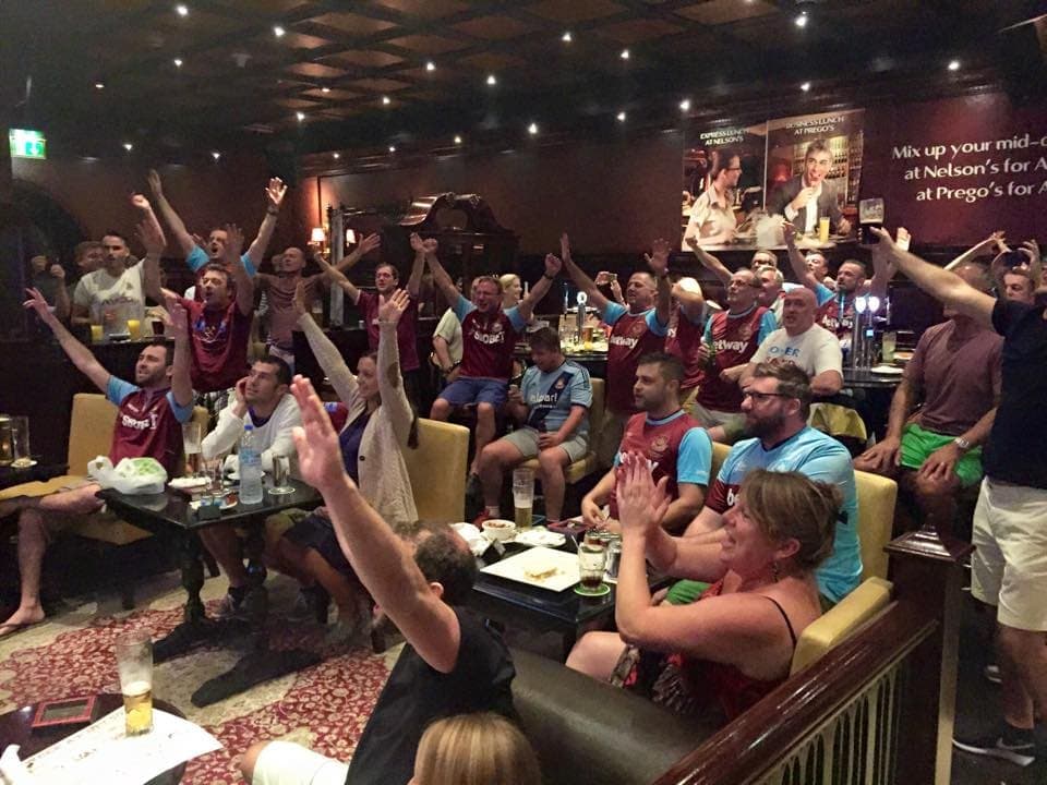 Dubai Hammers supporters